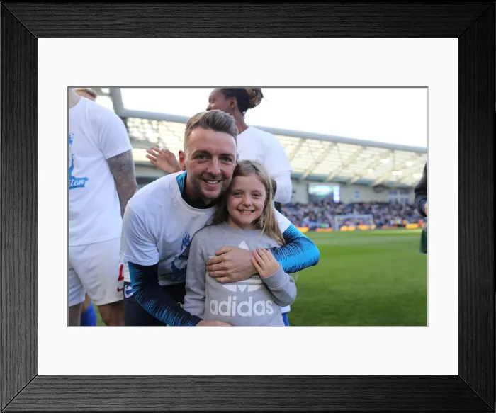 Framed Print : Brighton and Hove Albion: Premier League Survival Celebrated with Lap of Appreciation (May 2019) Framed Print : Brighton and Hove Albion: Premier League Survival Celebrated with Lap of Appreciation (May 2019)