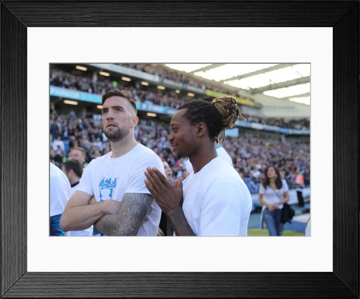 Framed Print : Brighton and Hove Albion: Premier League Survival Celebration - Players Lap of Appreciation (May 2019) Framed Print : Brighton and Hove Albion: Premier League Survival Celebration - Players Lap of Appreciation (May 2019)