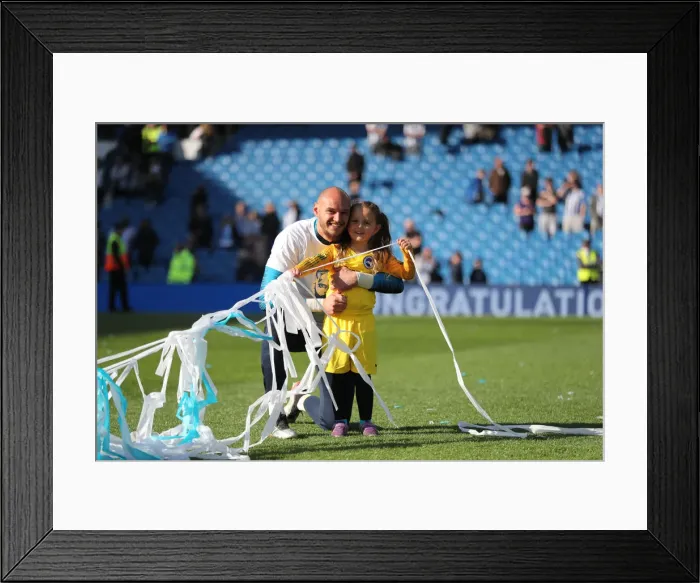 Framed Print : Brighton & Hove Albion: Premier League Survival Celebrated with Emotional Lap of Appreciation (12 May 2019) Framed Print : Brighton & Hove Albion: Premier League Survival Celebrated with Emotional Lap of Appreciation (12 May 2019)