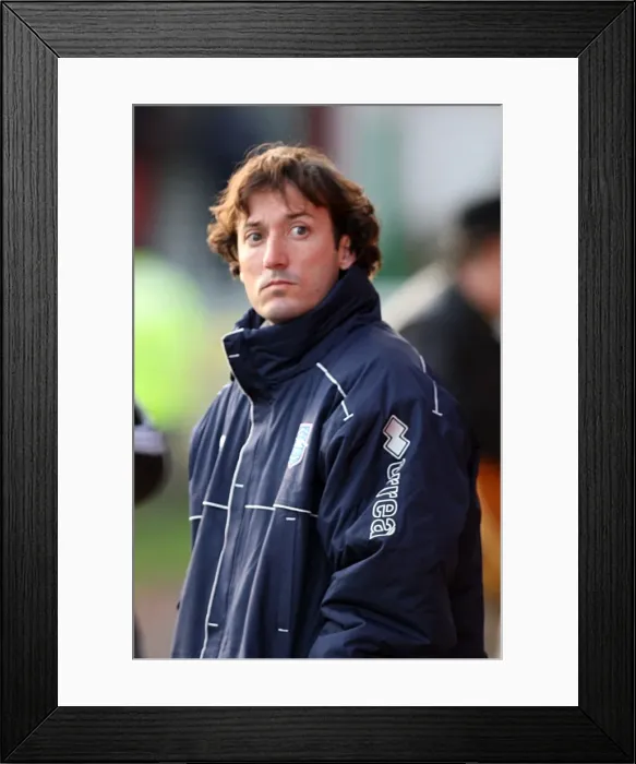 Framed Print : Brighton & Hove Albion Away at Swindon Town: 2009-10 Season Framed Print : Brighton & Hove Albion Away at Swindon Town: 2009-10 Season