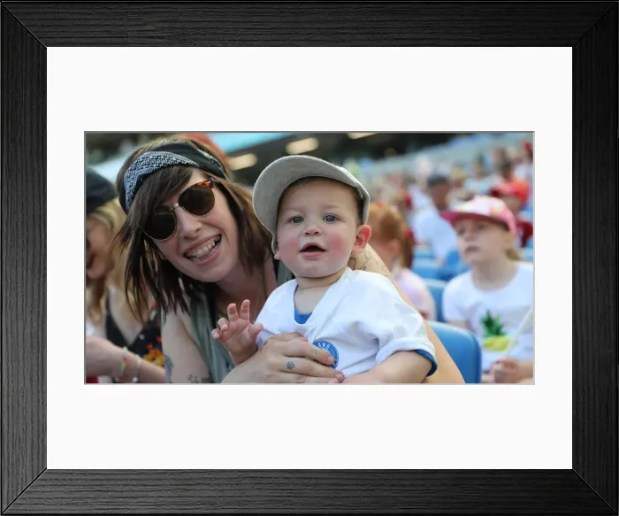 Framed Print : England Women vs New Zealand Women: FIFA World Cup Warm-Up Match at Brighton and Hove Albion's American Express Community Stadium (01.06.19) Framed Print : England Women vs New Zealand Women: FIFA World Cup Warm-Up Match at Brighton and Hove Albion's American Express Community Stadium (01.06.19)