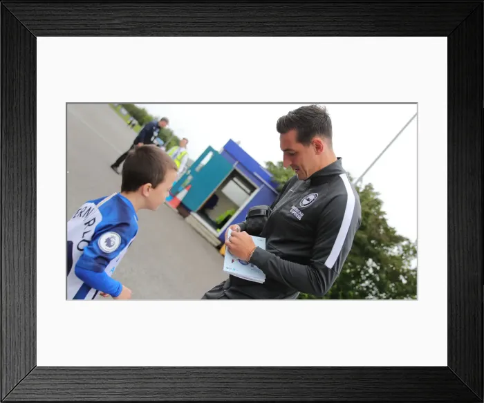 Framed Print : Brighton and Hove Albion vs. West Ham United: Premier League Showdown at American Express Community Stadium (17th August 2019) Framed Print : Brighton and Hove Albion vs. West Ham United: Premier League Showdown at American Express Community Stadium (17th August 2019)