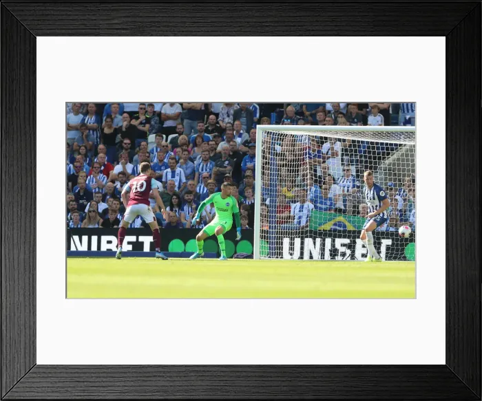 Framed Print : Brighton vs. Burnley: Premier League Clash at American Express Community Stadium (14SEP19) Framed Print : Brighton vs. Burnley: Premier League Clash at American Express Community Stadium (14SEP19)