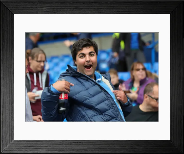Framed Print : Premier League Showdown: Chelsea vs. Brighton and Hove Albion (28SEP19)