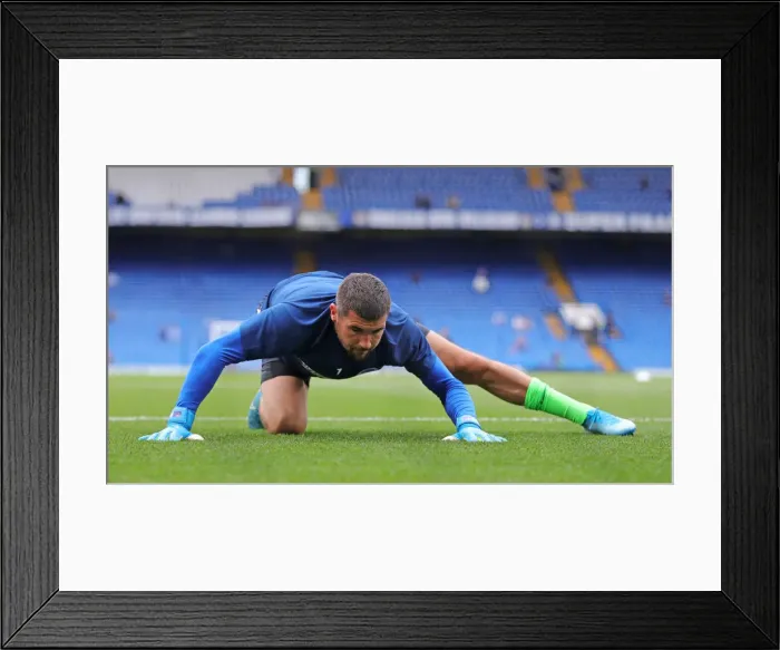 Framed Print : Premier League Showdown: Chelsea vs. Brighton and Hove Albion at Stamford Bridge (28SEP19)