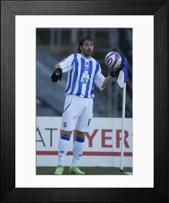 Framed Print : Inigo Calderon: A Brighton and Hove Albion FC Legend Framed Print : Inigo Calderon: A Brighton and Hove Albion FC Legend