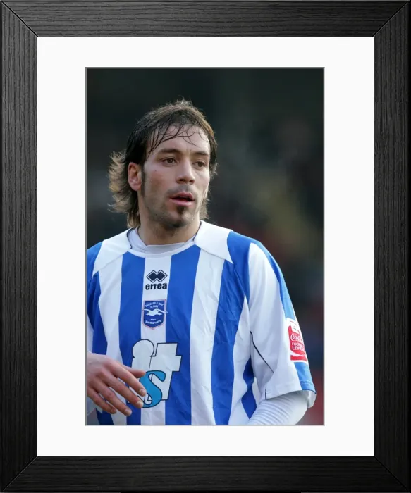 Framed Print : Brighton and Hove Albion FC: Inigo Calderon - A Seagulls Legend Framed Print : Brighton and Hove Albion FC: Inigo Calderon - A Seagulls Legend