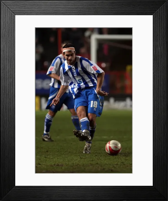 Framed Print : Brighton & Hove Albion: 2009-10 Away Season - Charlton Athletic Gallery Framed Print : Brighton & Hove Albion: 2009-10 Away Season - Charlton Athletic Gallery