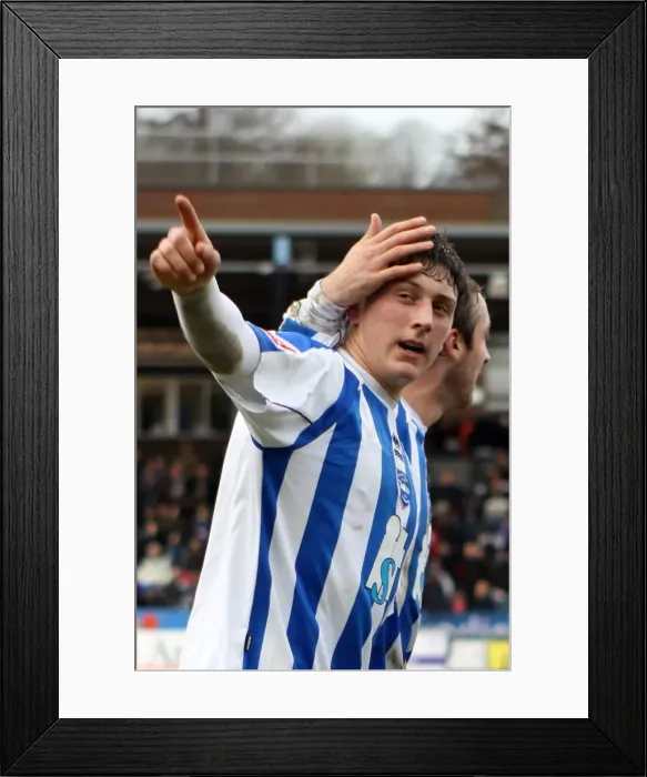 Framed Print : Tommy Elphick's Unwavering Determination: A Defiant Seagull with Brighton & Hove Albion FC Framed Print : Tommy Elphick's Unwavering Determination: A Defiant Seagull with Brighton & Hove Albion FC