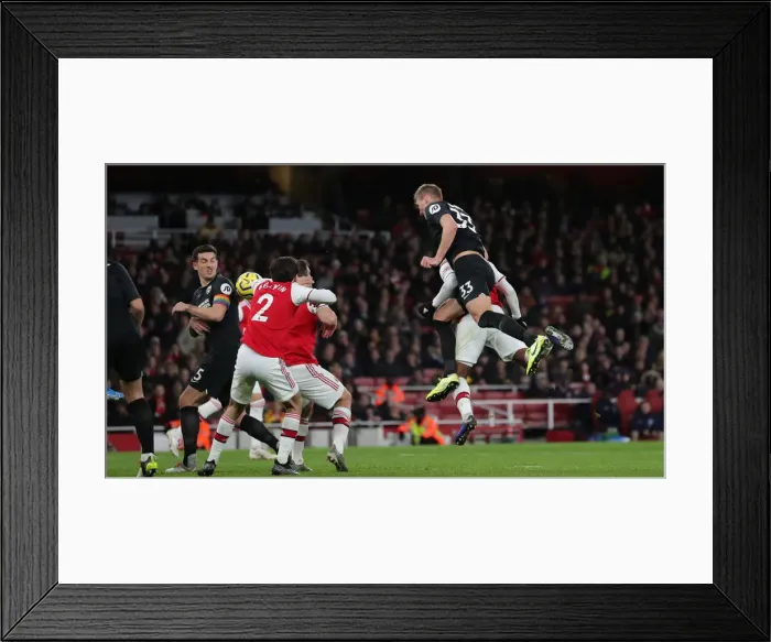 Framed Print : Premier League Showdown: Arsenal vs. Brighton & Hove Albion at The Emirates (05DEC19) Framed Print : Premier League Showdown: Arsenal vs. Brighton & Hove Albion at The Emirates (05DEC19)
