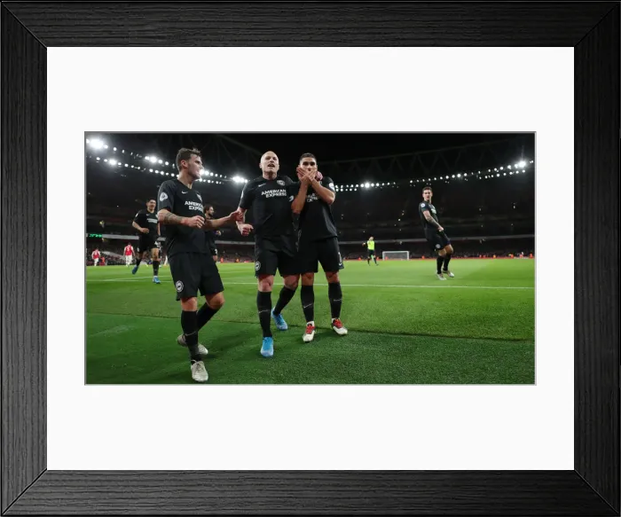 Framed Print : Premier League Showdown: Arsenal vs. Brighton & Hove Albion at The Emirates (05DEC19) Framed Print : Premier League Showdown: Arsenal vs. Brighton & Hove Albion at The Emirates (05DEC19)