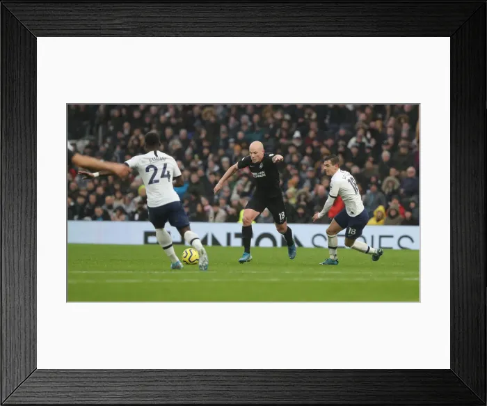 Framed Print : Tottenham vs. Brighton: A Premier League Battle at Tottenham Hotspur Stadium (26DEC19) Framed Print : Tottenham vs. Brighton: A Premier League Battle at Tottenham Hotspur Stadium (26DEC19)