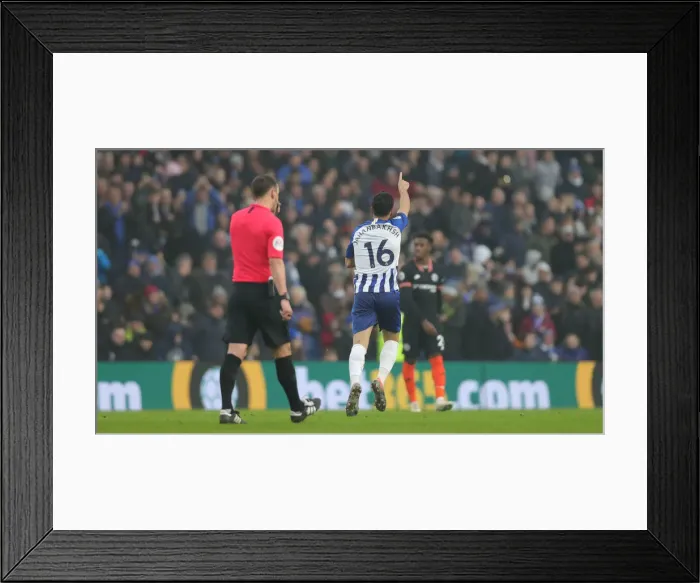 Framed Print : Brighton and Hove Albion vs. Chelsea: A Premier League Battle at American Express Community Stadium (01.01.20) Framed Print : Brighton and Hove Albion vs. Chelsea: A Premier League Battle at American Express Community Stadium (01.01.20)