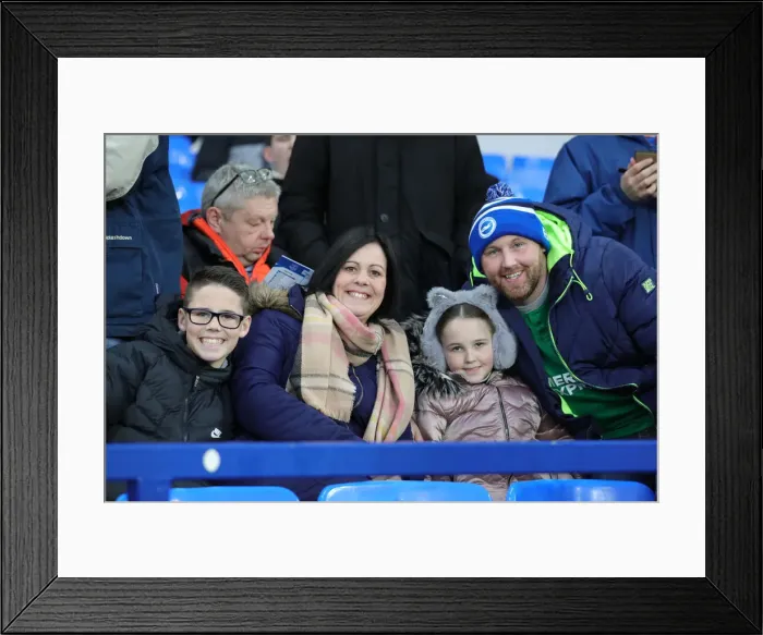 Framed Print : Intense Premier League Showdown: Everton vs. Brighton and Hove Albion at Goodison Park (11JAN20) Framed Print : Intense Premier League Showdown: Everton vs. Brighton and Hove Albion at Goodison Park (11JAN20)