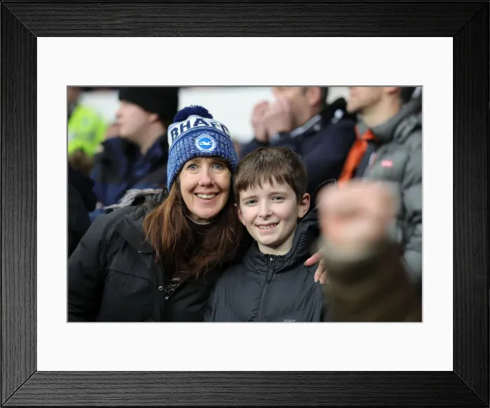 Framed Print : Intense Premier League Showdown: Everton vs. Brighton and Hove Albion at Goodison Park (11JAN20) Framed Print : Intense Premier League Showdown: Everton vs. Brighton and Hove Albion at Goodison Park (11JAN20)