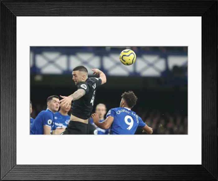 Framed Print : Intense Premier League Showdown: Everton vs. Brighton and Hove Albion at Goodison Park (11JAN20) Framed Print : Intense Premier League Showdown: Everton vs. Brighton and Hove Albion at Goodison Park (11JAN20)