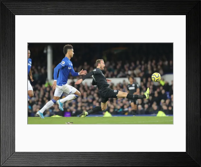 Framed Print : Intense Premier League Showdown: Everton vs. Brighton and Hove Albion at Goodison Park (11JAN20)