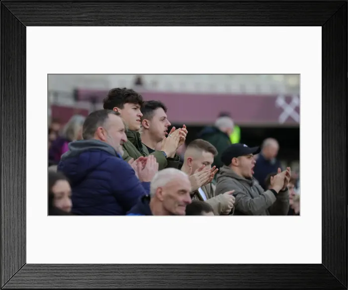 Framed Print : Premier League Showdown: Brighton and Hove Albion vs. West Ham United at London Stadium (01FEB20) Framed Print : Premier League Showdown: Brighton and Hove Albion vs. West Ham United at London Stadium (01FEB20)
