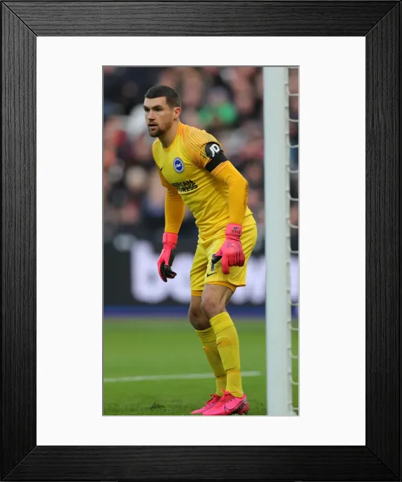 Framed Print : A Battle in the Premier League: West Ham United vs. Brighton and Hove Albion (1st February 2020) Framed Print : A Battle in the Premier League: West Ham United vs. Brighton and Hove Albion (1st February 2020)