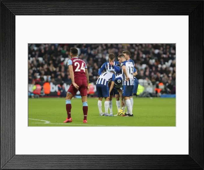 Framed Print : Premier League Showdown: Brighton and Hove Albion vs. West Ham United at London Stadium (01FEB20) Framed Print : Premier League Showdown: Brighton and Hove Albion vs. West Ham United at London Stadium (01FEB20)