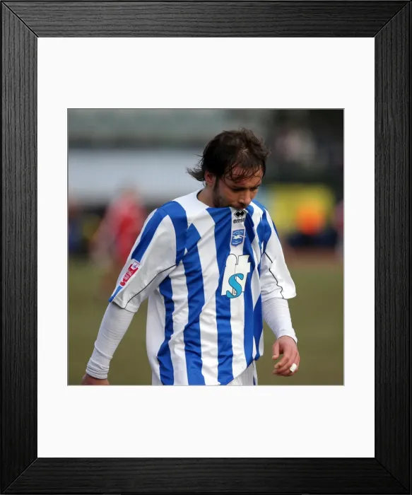 Framed Print : Brighton & Hove Albion FC's Inigo Calderon: A Star Player