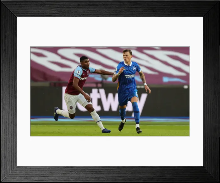 Framed Print : Decisive Moment: West Ham vs. Brighton - Premier League Clash (27DEC20) Framed Print : Decisive Moment: West Ham vs. Brighton - Premier League Clash (27DEC20)