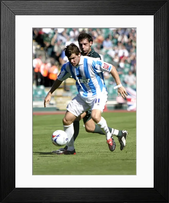 Framed Print : Dean Hammond shields vs Plymouth