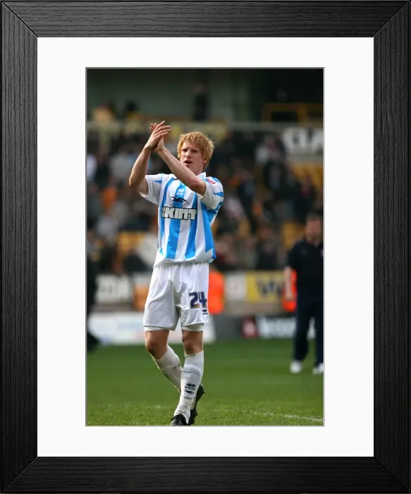 Framed Print : Paul McShane waves goodbye Framed Print : Paul McShane waves goodbye