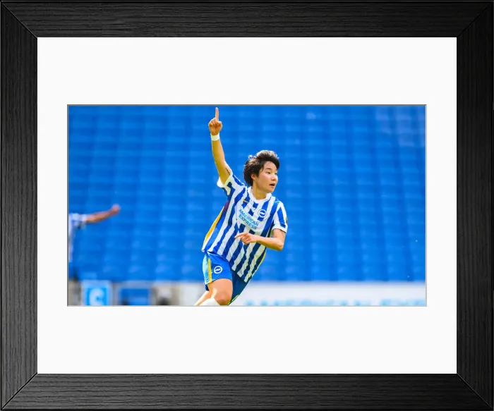 Framed Print : Brighton & Hove Albion Women vs. West Ham United Women: 2021 / 22 WSL Showdown at American Express Community Stadium Framed Print : Brighton & Hove Albion Women vs. West Ham United Women: 2021 / 22 WSL Showdown at American Express Community Stadium