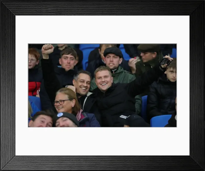 Framed Print : Intense Premier League Showdown: Brighton & Hove Albion vs Arsenal (02.10.21) Framed Print : Intense Premier League Showdown: Brighton & Hove Albion vs Arsenal (02.10.21)
