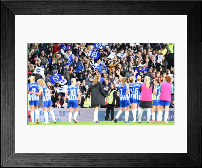 Framed Print : Premier League Showdown: Brighton & Hove Albion Women vs. Leicester City Women (14th November 2021) Framed Print : Premier League Showdown: Brighton & Hove Albion Women vs. Leicester City Women (14th November 2021)