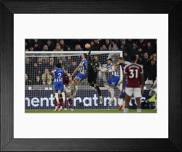 Framed Print : Decisive Moment: West Ham vs. Brighton - Premier League Clash at The London Stadium (01DEC21) Framed Print : Decisive Moment: West Ham vs. Brighton - Premier League Clash at The London Stadium (01DEC21)
