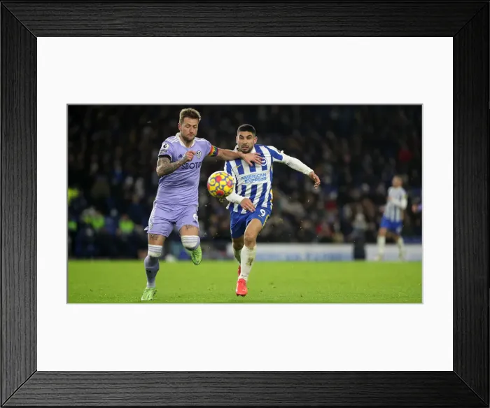 Framed Print : Intense Premier League Clash: Brighton & Hove Albion vs Leeds United - 27th November 2021 Framed Print : Intense Premier League Clash: Brighton & Hove Albion vs Leeds United - 27th November 2021