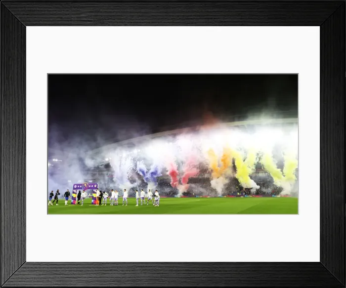 Framed Print : Brighton & Hove Albion vs Leeds United: A Premier League Battle at American Express Community Stadium - November 2021 Framed Print : Brighton & Hove Albion vs Leeds United: A Premier League Battle at American Express Community Stadium - November 2021