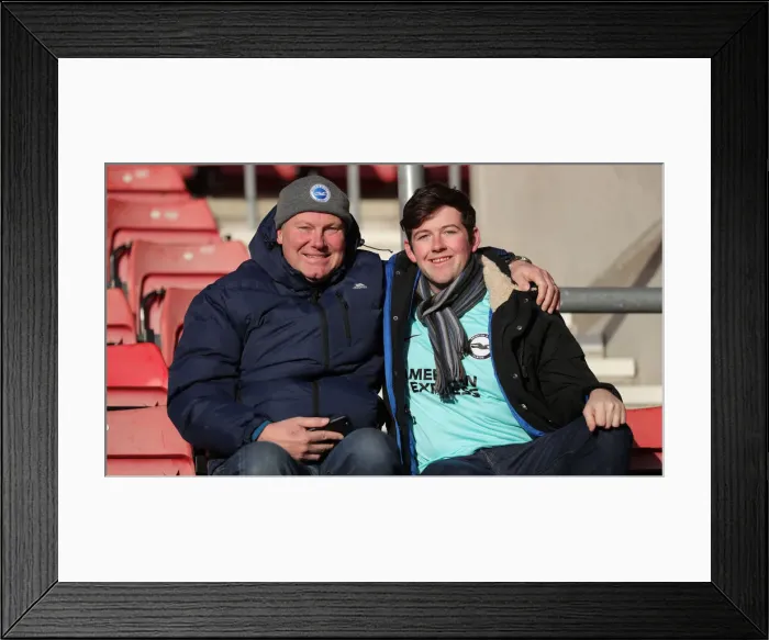 Framed Print : Decisive Moments: Southampton vs. Brighton & Hove Albion at St Mary's, 04DEC21 Framed Print : Decisive Moments: Southampton vs. Brighton & Hove Albion at St Mary's, 04DEC21