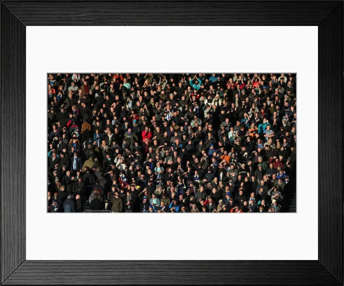 Framed Print : Decisive Moments: Southampton vs. Brighton & Hove Albion at St Mary's, 04DEC21 Framed Print : Decisive Moments: Southampton vs. Brighton & Hove Albion at St Mary's, 04DEC21