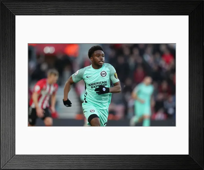 Framed Print : Decisive Moments: Southampton vs. Brighton & Hove Albion at St Mary's, 04DEC21