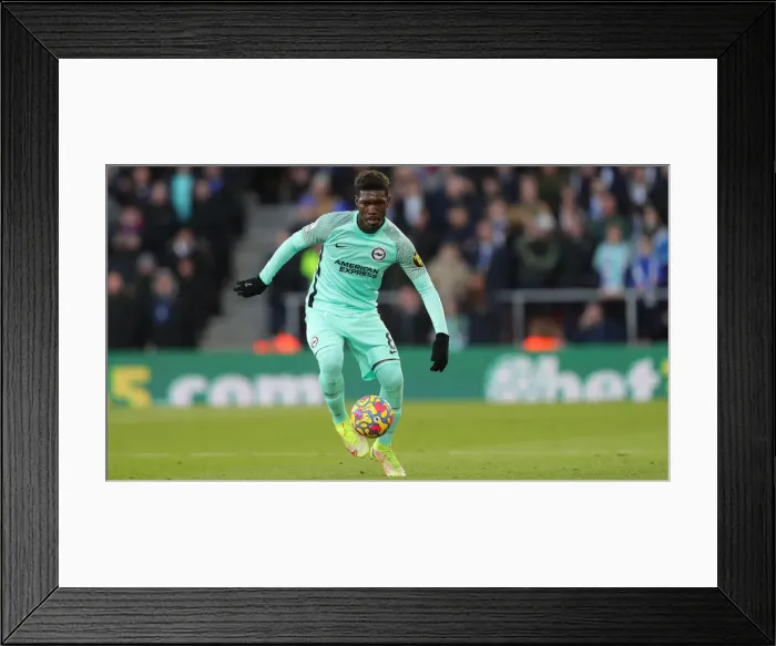 Framed Print : Decisive Moments: Southampton vs. Brighton & Hove Albion at St Mary's, 4th December 2021 - Premier League Showdown