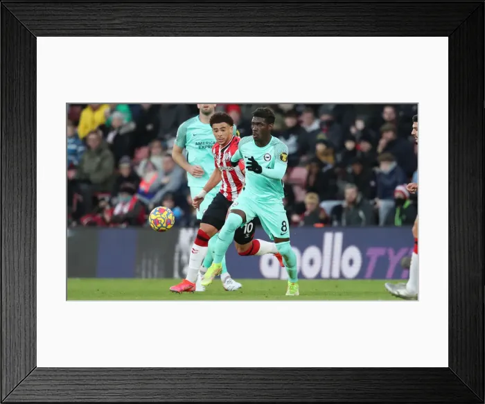 Framed Print : Decisive Moments: Southampton vs. Brighton & Hove Albion at St Mary's, 04DEC21 Framed Print : Decisive Moments: Southampton vs. Brighton & Hove Albion at St Mary's, 04DEC21