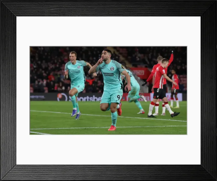 Framed Print : Decisive Moments: Southampton vs. Brighton & Hove Albion at St Mary's, 4th December 2021 Framed Print : Decisive Moments: Southampton vs. Brighton & Hove Albion at St Mary's, 4th December 2021