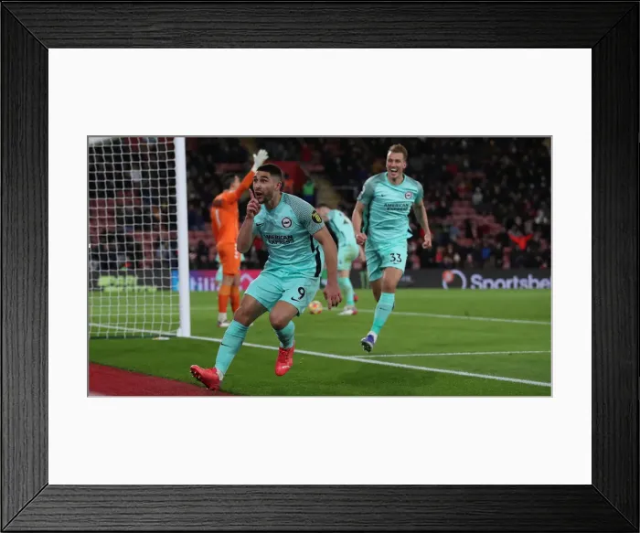 Framed Print : Decisive Moments: Southampton vs. Brighton & Hove Albion at St Mary's, 4th December 2021 Framed Print : Decisive Moments: Southampton vs. Brighton & Hove Albion at St Mary's, 4th December 2021