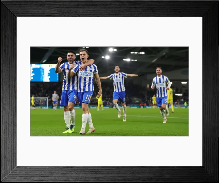 Framed Print : Boxing Day Battle: Brighton & Hove Albion vs. Brentford in Premier League (26DEC21) Framed Print : Boxing Day Battle: Brighton & Hove Albion vs. Brentford in Premier League (26DEC21)