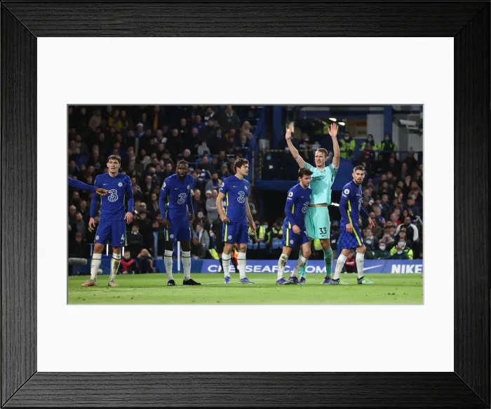 Framed Print : Premier League Battle: Chelsea vs. Brighton & Hove Albion at Stamford Bridge (29DEC21) Framed Print : Premier League Battle: Chelsea vs. Brighton & Hove Albion at Stamford Bridge (29DEC21)