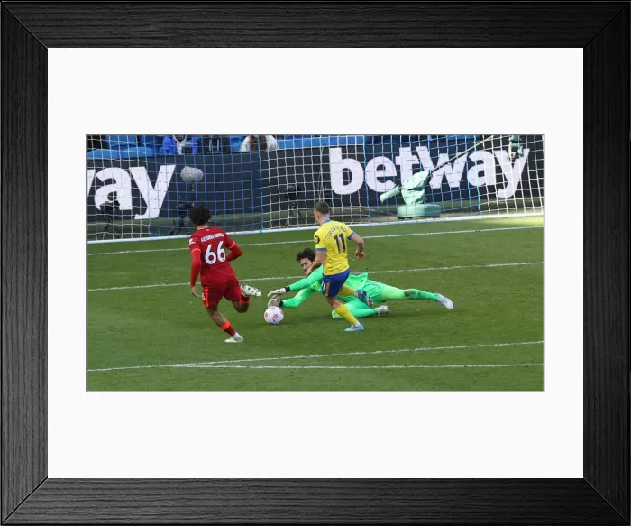 Framed Print : Intense Premier League Showdown: Brighton & Hove Albion vs Liverpool (12MAR22) Framed Print : Intense Premier League Showdown: Brighton & Hove Albion vs Liverpool (12MAR22)