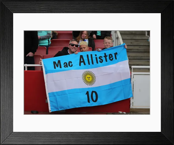 Framed Print : Intense Premier League Showdown: Arsenal vs. Brighton & Hove Albion (09APR22)