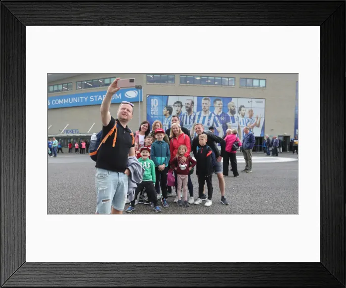 Framed Print : Intense Premier League Showdown: Brighton & Hove Albion vs Manchester United (7th May 2022) Framed Print : Intense Premier League Showdown: Brighton & Hove Albion vs Manchester United (7th May 2022)