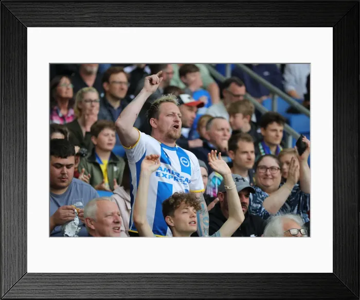 Framed Print : Intense Premier League Showdown: Brighton & Hove Albion vs Manchester United (7th May 2022) Framed Print : Intense Premier League Showdown: Brighton & Hove Albion vs Manchester United (7th May 2022)