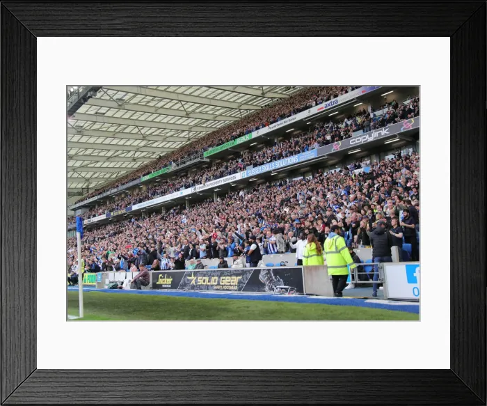 Framed Print : Intense Premier League Showdown: Brighton & Hove Albion vs Manchester United (7 May 2022) Framed Print : Intense Premier League Showdown: Brighton & Hove Albion vs Manchester United (7 May 2022)