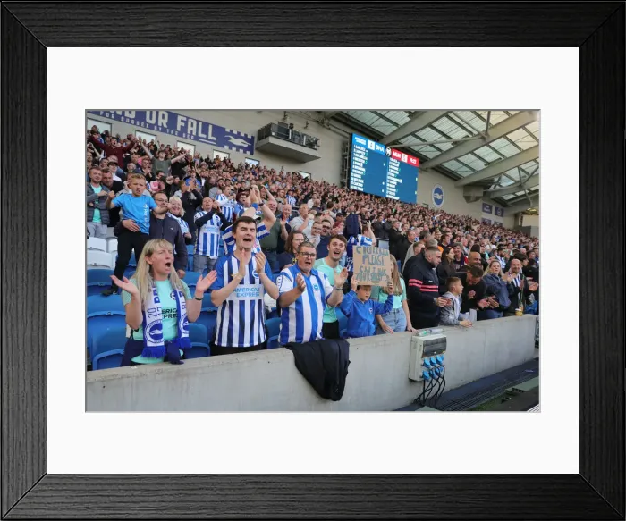 Framed Print : Intense Premier League Showdown: Brighton & Hove Albion vs Manchester United (7 May 2022) Framed Print : Intense Premier League Showdown: Brighton & Hove Albion vs Manchester United (7 May 2022)