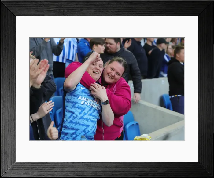 Framed Print : Intense Premier League Showdown: Brighton & Hove Albion vs Manchester United (7th May 2022) Framed Print : Intense Premier League Showdown: Brighton & Hove Albion vs Manchester United (7th May 2022)